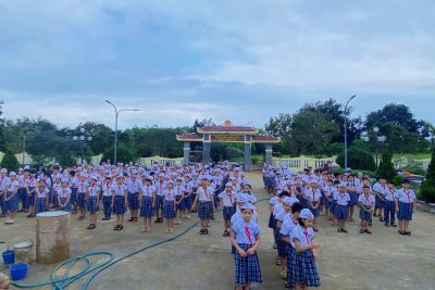 TRƯỜNG TIỂU HỌC SỐ 1 BÌNH HẢI TỔ CHỨC HOẠT ĐỘNG THAM QUAN ĐỊA CHỈ ĐỎ